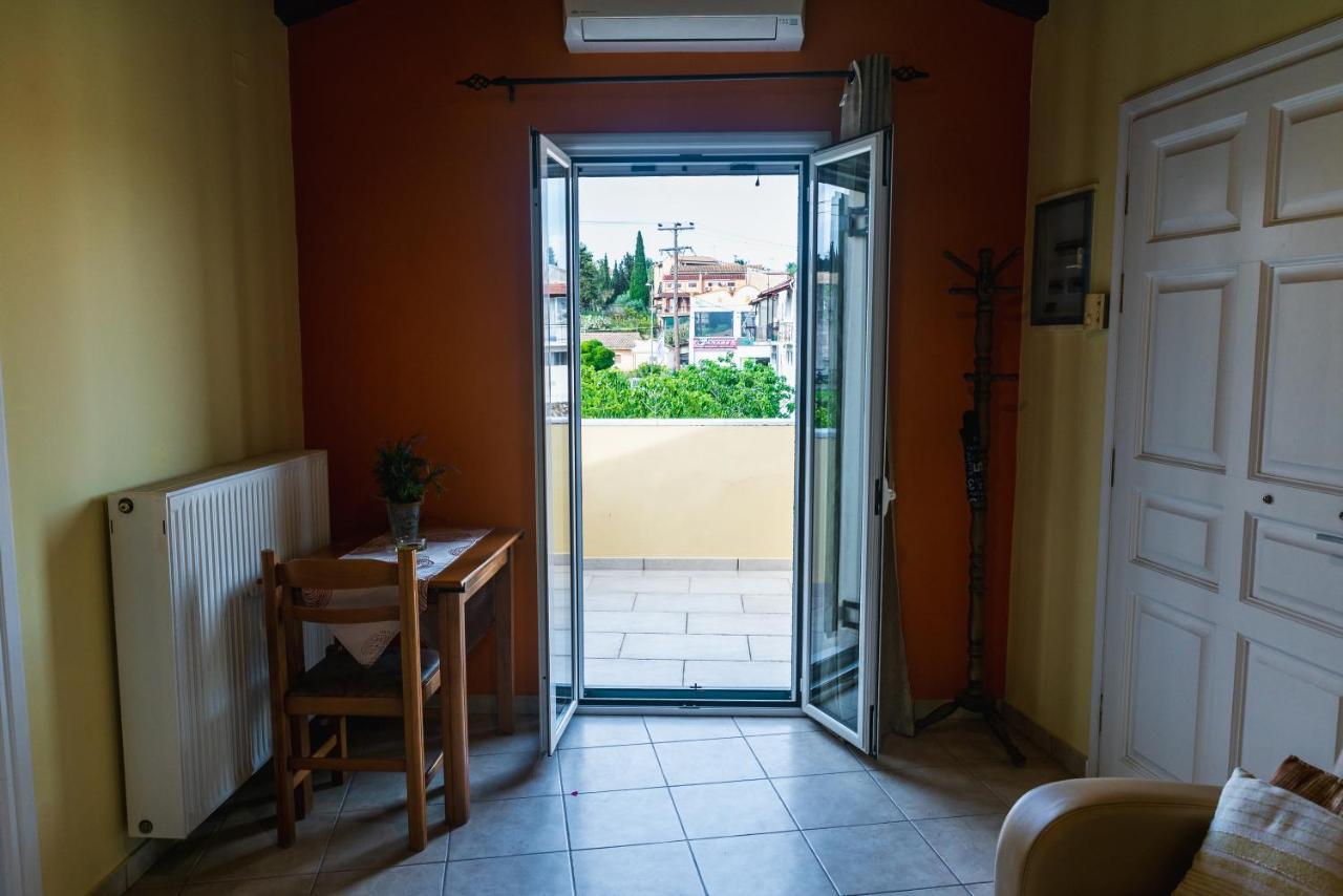 Julia΄s Apartment Alepou